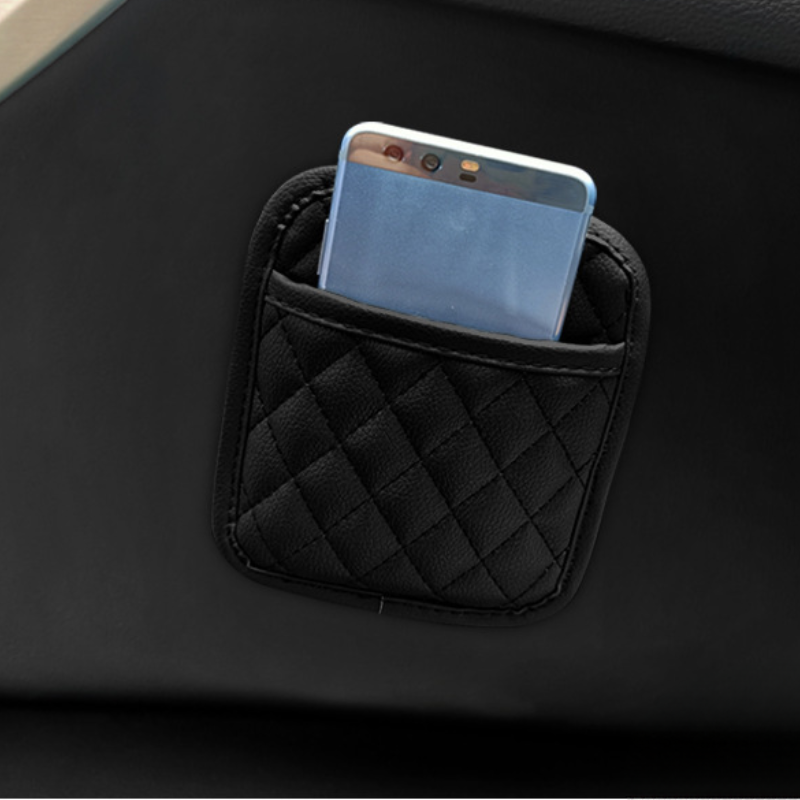 Hộp chứa vật dụng nhỏ gọn trong ô tô