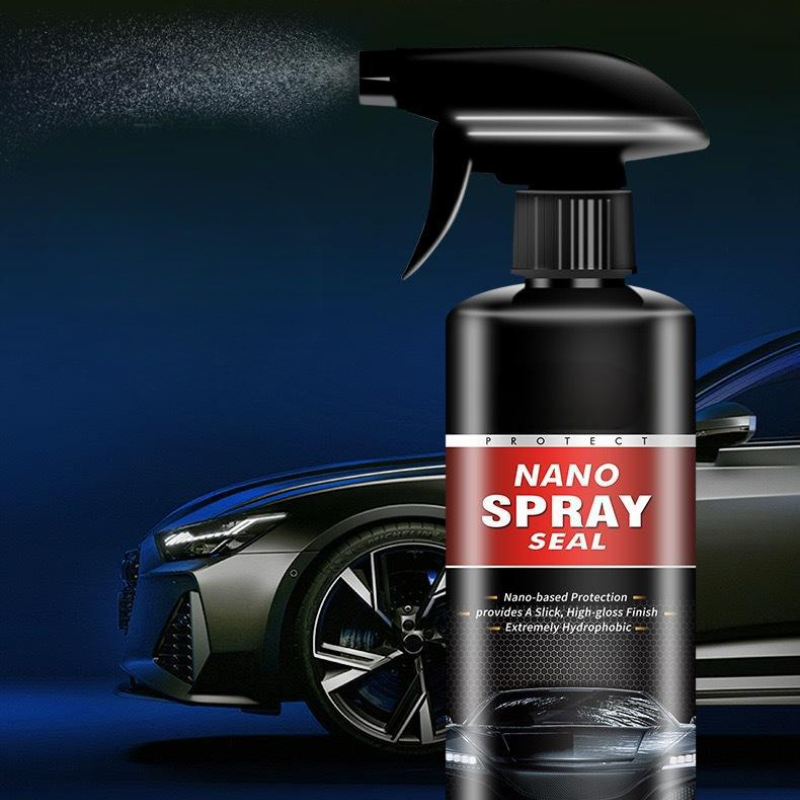 Nước lau kính ô tô ngày mưa