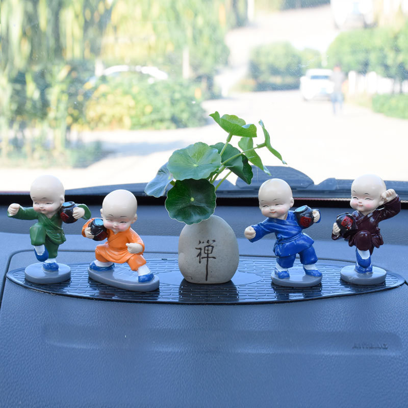 Tượng chú tiểu dễ thương để bàn