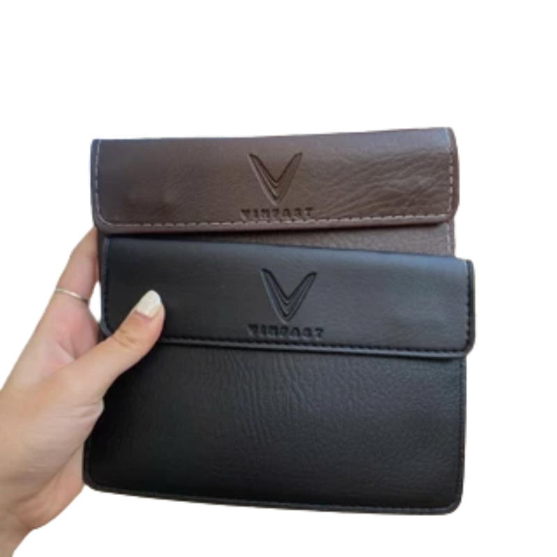 Ví đựng giấy tờ xe Vinfast da cao cấp 2 màu đen nâu 12x18cm 4 Ví đựng đăng kiểm xe Vinfast màu đen nâu