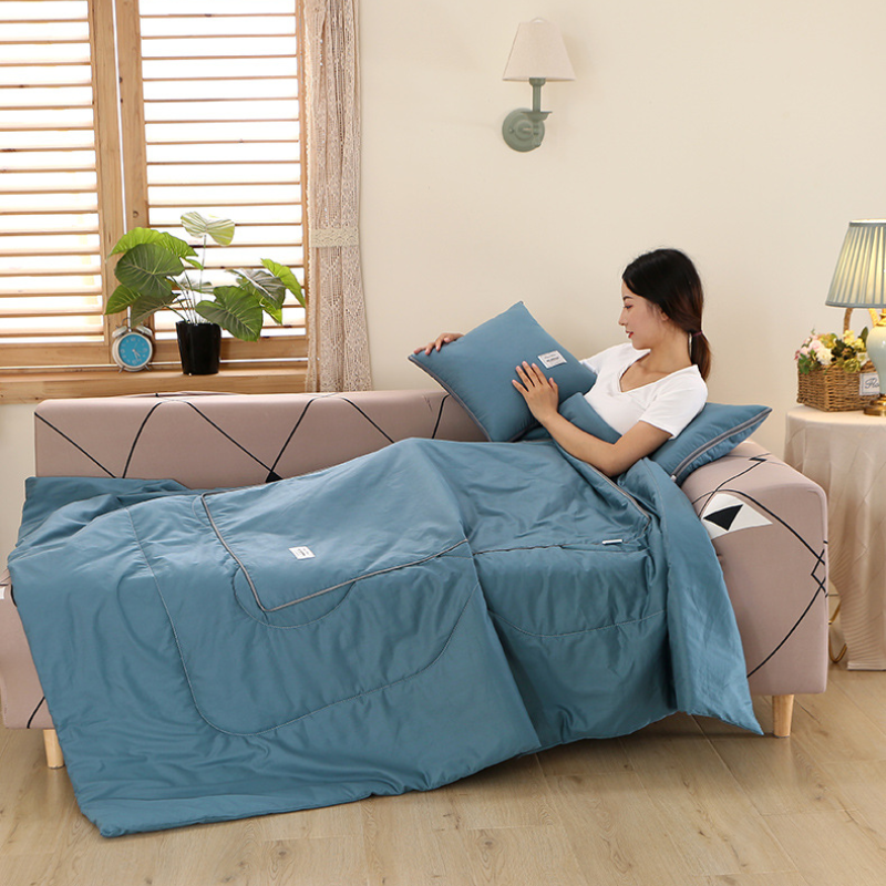 Chăn gối ngủ trưa tiện lợi xe hơi