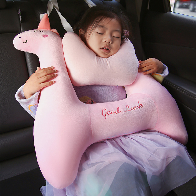 Gối ôm ngủ trên ô tô tiện lợi