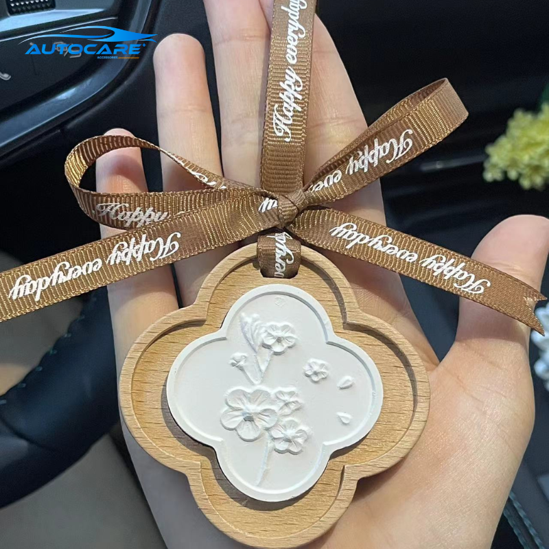 Khánh treo xe ô tô dầu thơm trang trí