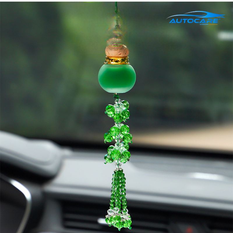 Khanh treo xe o to phong thuy ho lo pha le bao ve binh an