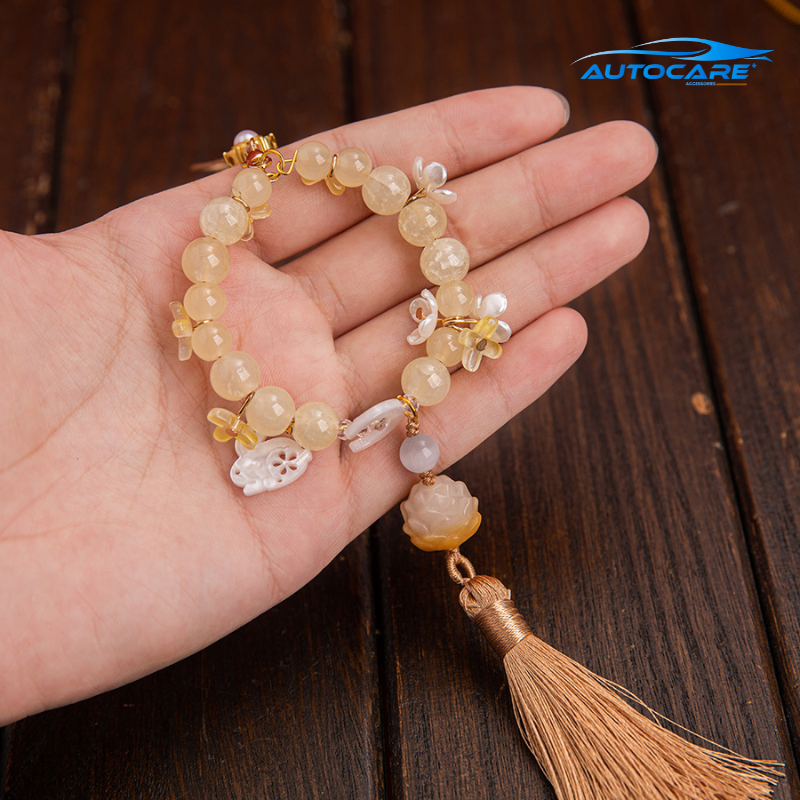 Khánh treo xe ô tô tua rua phong thủy hoa sen thỏ ngọc Fuguihua