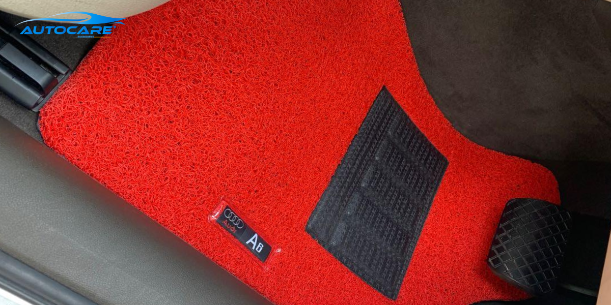 Co nen dung tham lot san o to de bao ve noi that ben dep