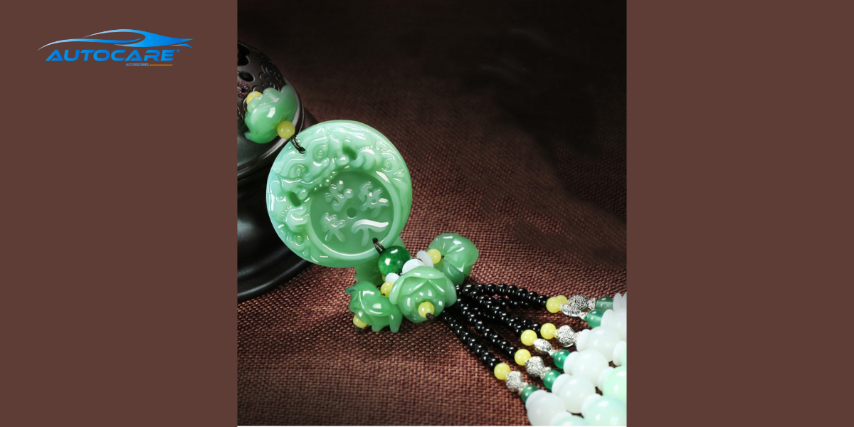 Qua tang khanh treo xe o to binh an