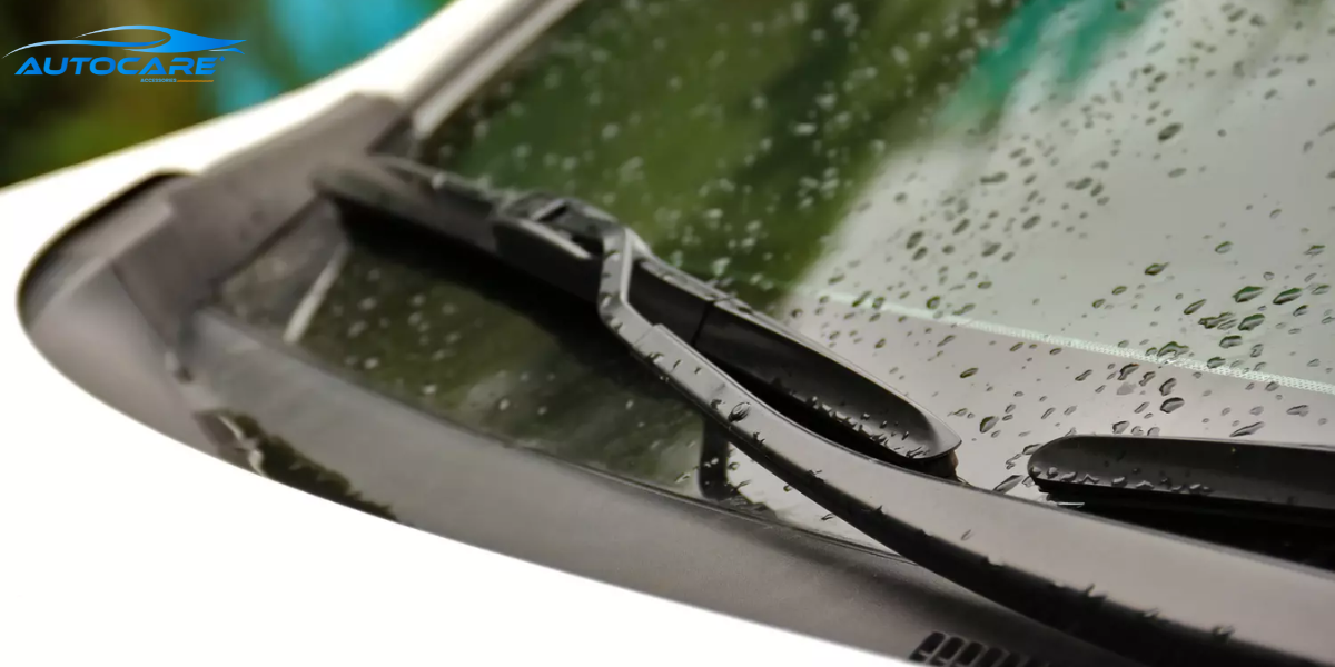 cần gạt mưa ô tô bị kêu lột rột khi trời mưa