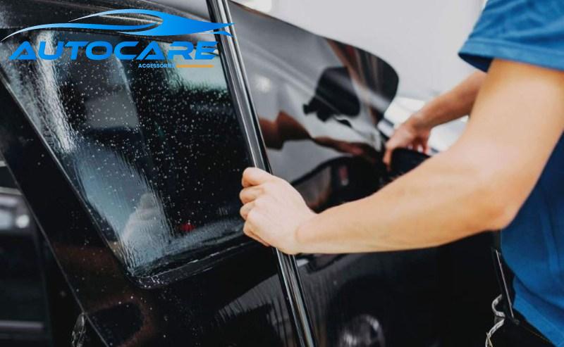 Nếu có đủ ngân sách, hãy chọn dán phim cách nhiệt để có hiệu quả lâu dài và tiện lợi; nếu ưu tiên chi phí thấp và tính linh hoạt tạm thời, hãy dùng bạt che nắng.