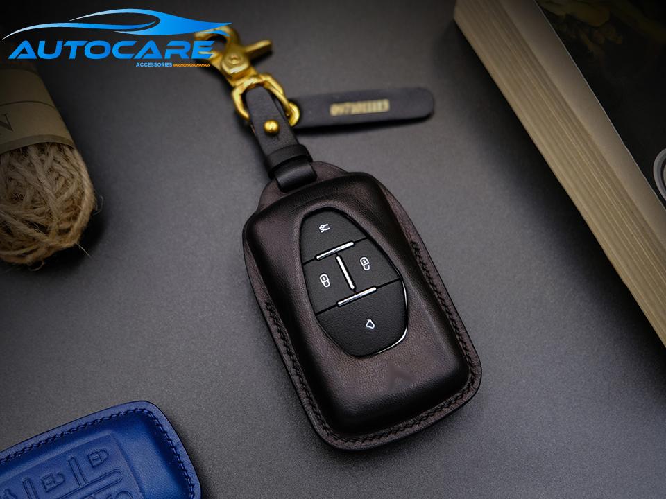 Xử lý bao da chìa khóa ô tô có mùi hôi