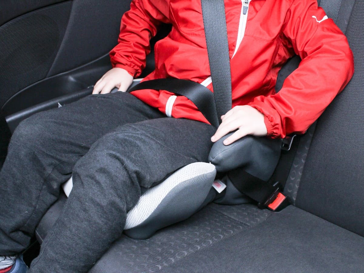 Khi nào nên dùng ghế ô tô Booster Seat cho bé